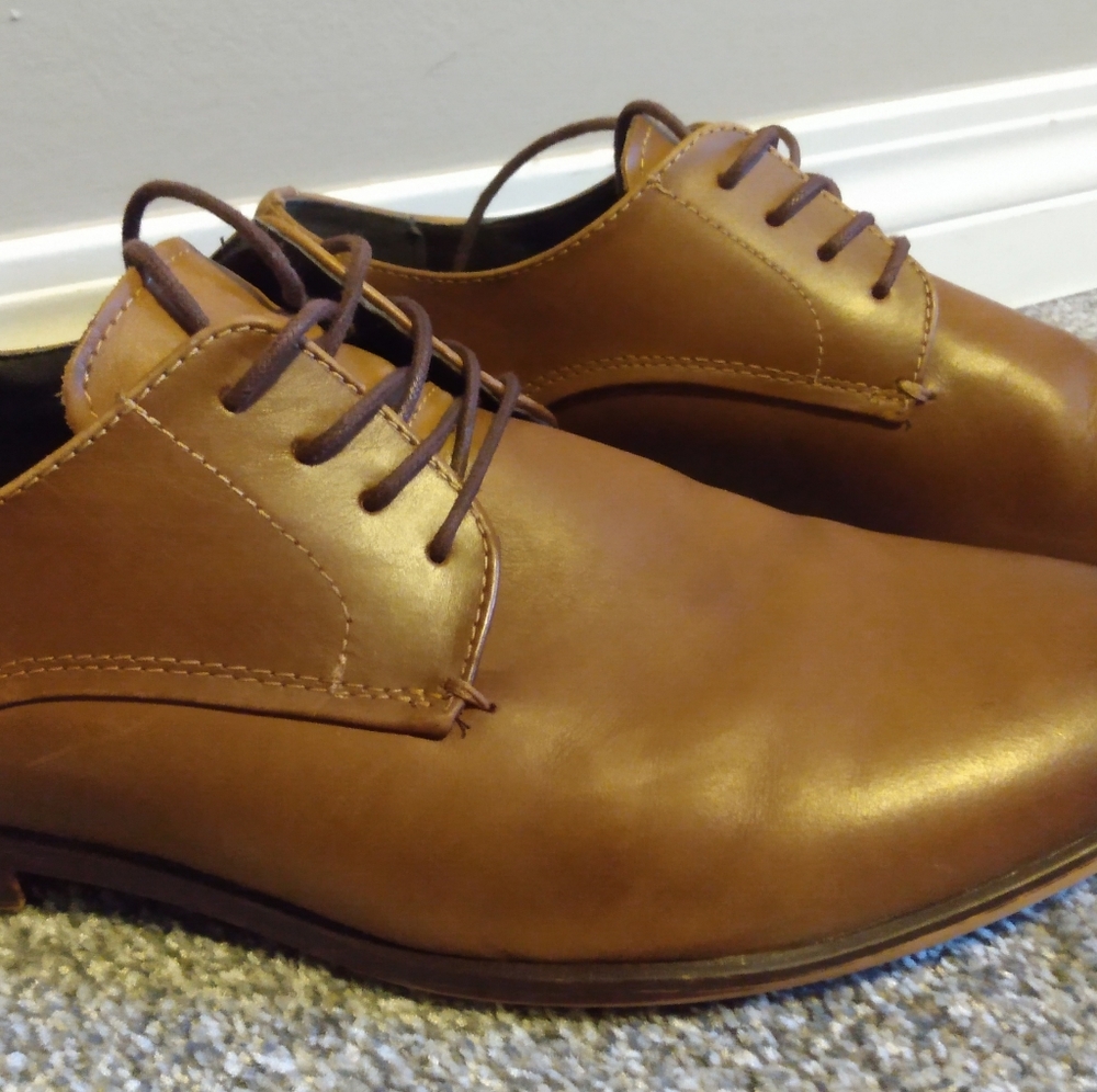 Pegabo dress shoes
